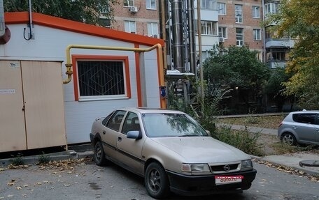 Opel Vectra A, 1990 год, 140 000 рублей, 1 фотография