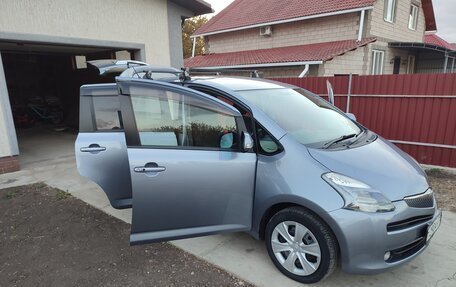 Toyota Ractis I, 2007 год, 980 000 рублей, 15 фотография