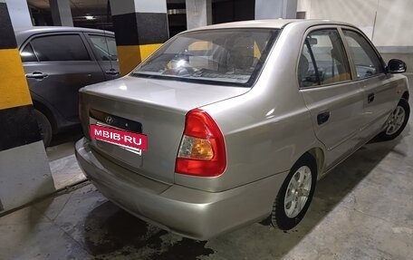 Hyundai Accent II, 2004 год, 310 000 рублей, 2 фотография