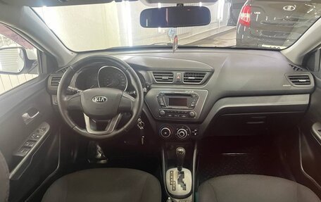 KIA Rio III рестайлинг, 2013 год, 897 000 рублей, 27 фотография