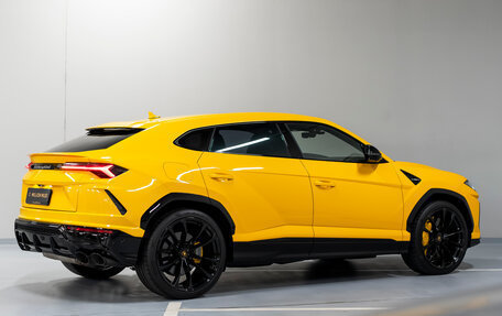 Lamborghini Urus I, 2022 год, 38 980 000 рублей, 7 фотография