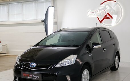 Toyota Prius Alpha I (ZVW40/41), 2012 год, 1 435 000 рублей, 3 фотография