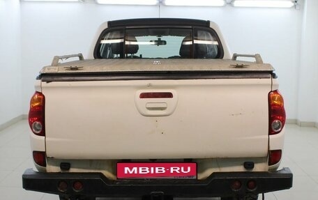 Mitsubishi L200 IV рестайлинг, 2013 год, 1 479 000 рублей, 3 фотография