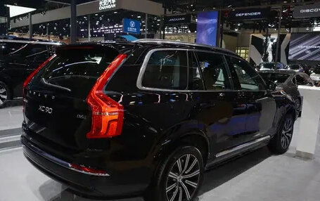 Volvo XC90 II рестайлинг, 2024 год, 9 850 000 рублей, 2 фотография