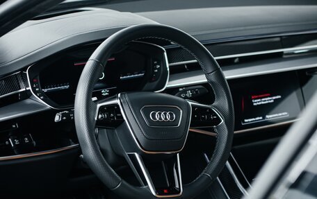 Audi S8, 2022 год, 18 000 000 рублей, 8 фотография