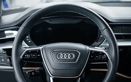 Audi S8, 2022 год, 18 000 000 рублей, 10 фотография