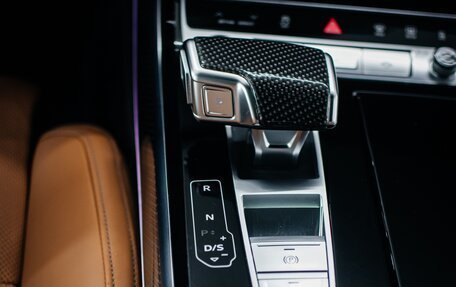 Audi S8, 2022 год, 18 000 000 рублей, 15 фотография