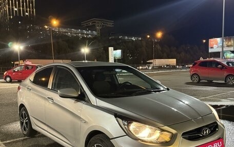 Hyundai Solaris II рестайлинг, 2013 год, 590 000 рублей, 2 фотография