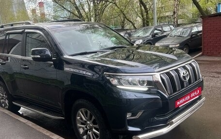 Toyota Land Cruiser Prado 150 рестайлинг 2, 2018 год, 6 300 000 рублей, 7 фотография