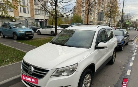 Volkswagen Tiguan I, 2011 год, 930 000 рублей, 3 фотография