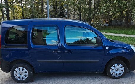 Renault Kangoo II рестайлинг, 2009 год, 850 000 рублей, 3 фотография