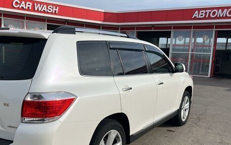 Toyota Highlander III, 2012 год, 2 700 000 рублей, 3 фотография