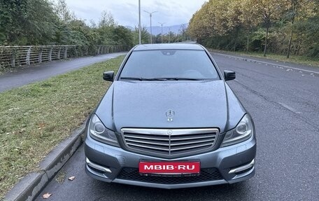 Mercedes-Benz C-Класс, 2011 год, 1 350 000 рублей, 1 фотография