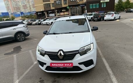 Renault Logan II, 2019 год, 590 000 рублей, 1 фотография