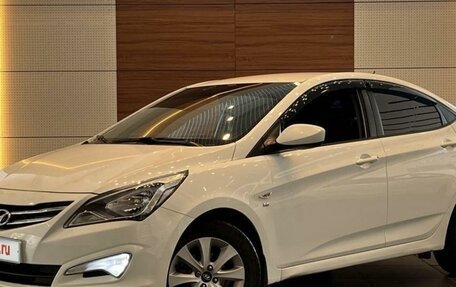 Hyundai Solaris II рестайлинг, 2014 год, 1 100 000 рублей, 1 фотография