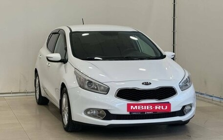 KIA cee'd III, 2014 год, 1 345 000 рублей, 2 фотография