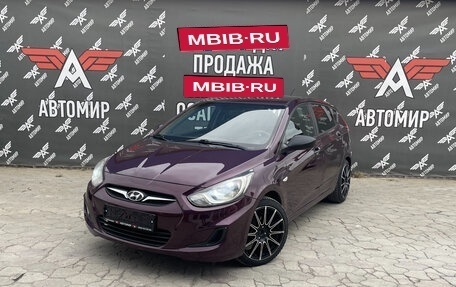 Hyundai Solaris II рестайлинг, 2011 год, 650 000 рублей, 3 фотография