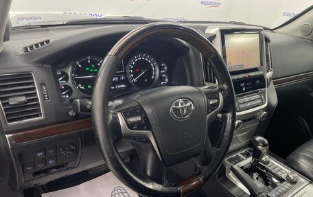 Toyota Land Cruiser 200, 2016 год, 6 350 000 рублей, 10 фотография