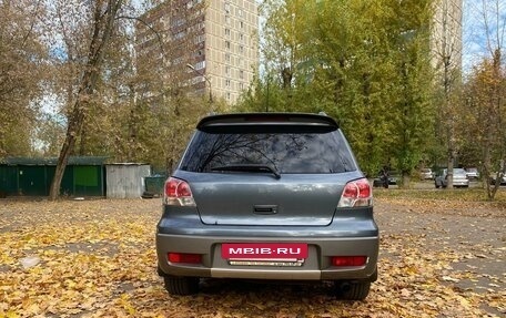 Mitsubishi Outlander III рестайлинг 3, 2004 год, 678 000 рублей, 4 фотография