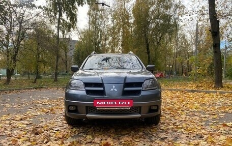 Mitsubishi Outlander III рестайлинг 3, 2004 год, 678 000 рублей, 8 фотография