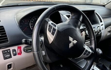 Mitsubishi Pajero Sport II рестайлинг, 2012 год, 2 097 000 рублей, 10 фотография