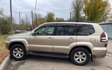 Toyota Land Cruiser Prado 120 рестайлинг, 2005 год, 2 100 000 рублей, 6 фотография