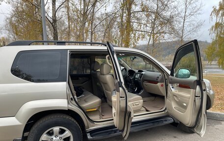 Toyota Land Cruiser Prado 120 рестайлинг, 2005 год, 2 100 000 рублей, 10 фотография