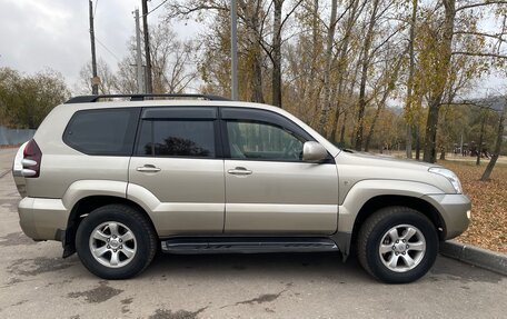 Toyota Land Cruiser Prado 120 рестайлинг, 2005 год, 2 100 000 рублей, 4 фотография