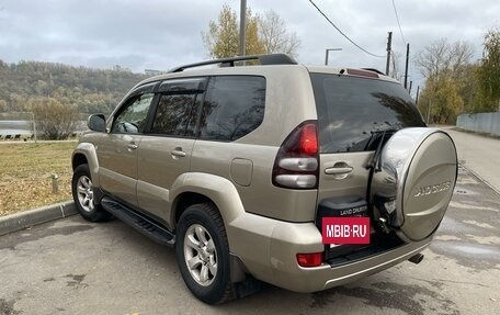 Toyota Land Cruiser Prado 120 рестайлинг, 2005 год, 2 100 000 рублей, 2 фотография