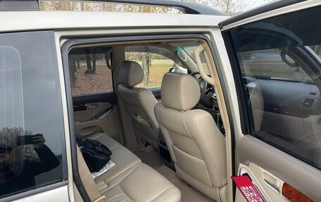 Toyota Land Cruiser Prado 120 рестайлинг, 2005 год, 2 100 000 рублей, 12 фотография