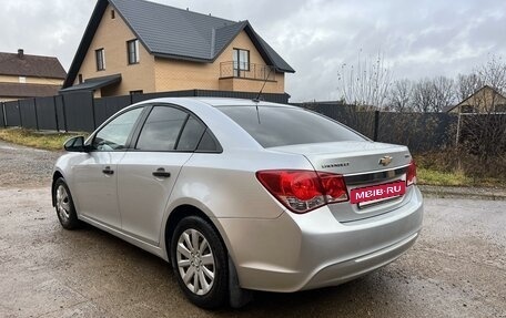 Chevrolet Cruze II, 2013 год, 900 000 рублей, 4 фотография