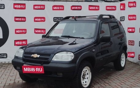 Chevrolet Niva I рестайлинг, 2004 год, 299 900 рублей, 1 фотография