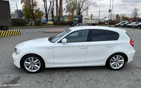 BMW 1 серия, 2011 год, 1 050 000 рублей, 3 фотография