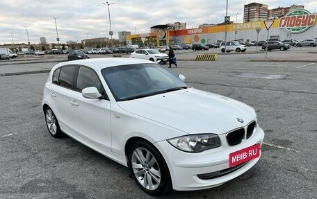 BMW 1 серия, 2011 год, 1 050 000 рублей, 8 фотография