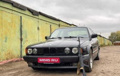 BMW 5 серия, 1989 год, 425 000 рублей, 1 фотография