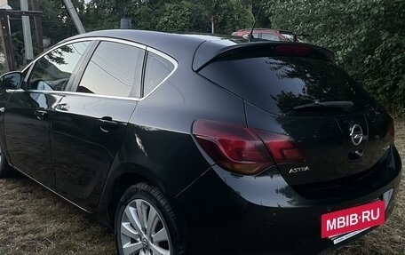 Opel Astra J, 2011 год, 720 000 рублей, 6 фотография