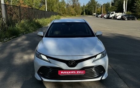 Toyota Camry, 2020 год, 3 500 000 рублей, 4 фотография