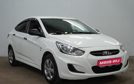 Hyundai Solaris II рестайлинг, 2013 год, 948 000 рублей, 3 фотография