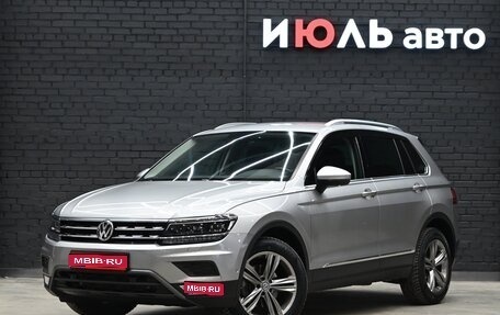 Volkswagen Tiguan II, 2017 год, 2 700 000 рублей, 1 фотография