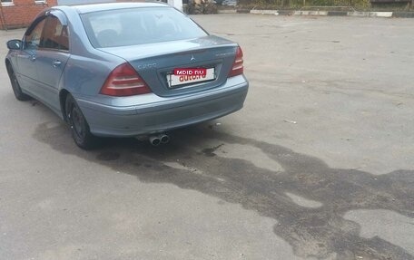 Mercedes-Benz C-Класс, 2005 год, 500 000 рублей, 2 фотография