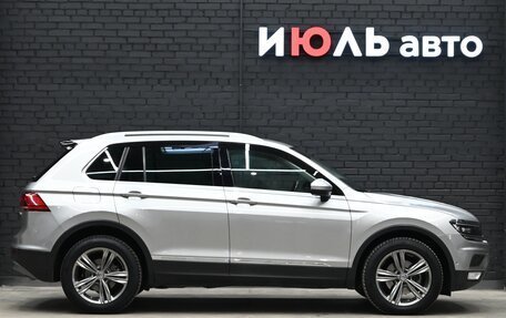 Volkswagen Tiguan II, 2017 год, 2 700 000 рублей, 10 фотография