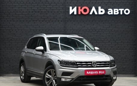 Volkswagen Tiguan II, 2017 год, 2 700 000 рублей, 4 фотография