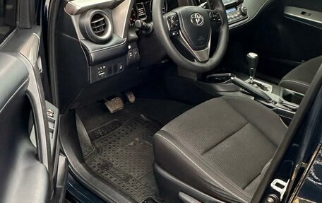 Toyota RAV4, 2018 год, 2 515 990 рублей, 3 фотография