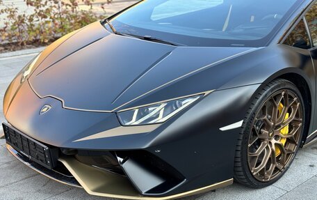 Lamborghini Huracán, 2019 год, 29 990 000 рублей, 5 фотография