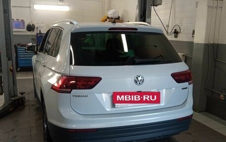 Volkswagen Tiguan II, 2019 год, 2 810 000 рублей, 4 фотография