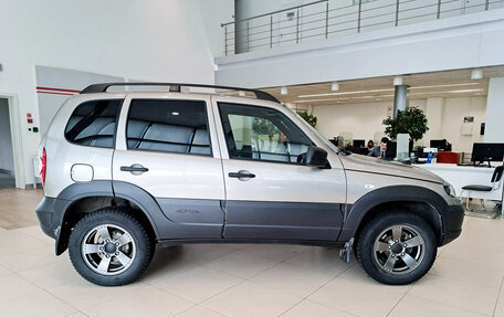 Chevrolet Niva I рестайлинг, 2020 год, 1 114 000 рублей, 4 фотография