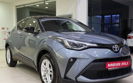 Toyota C-HR I рестайлинг, 2022 год, 4 490 000 рублей, 3 фотография