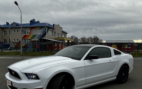 Ford Mustang VI рестайлинг, 2013 год, 2 090 000 рублей, 3 фотография