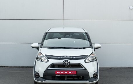 Toyota Sienta II, 2018 год, 1 439 000 рублей, 3 фотография