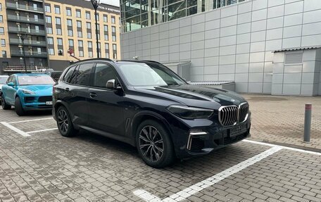 BMW X5, 2019 год, 6 825 000 рублей, 2 фотография